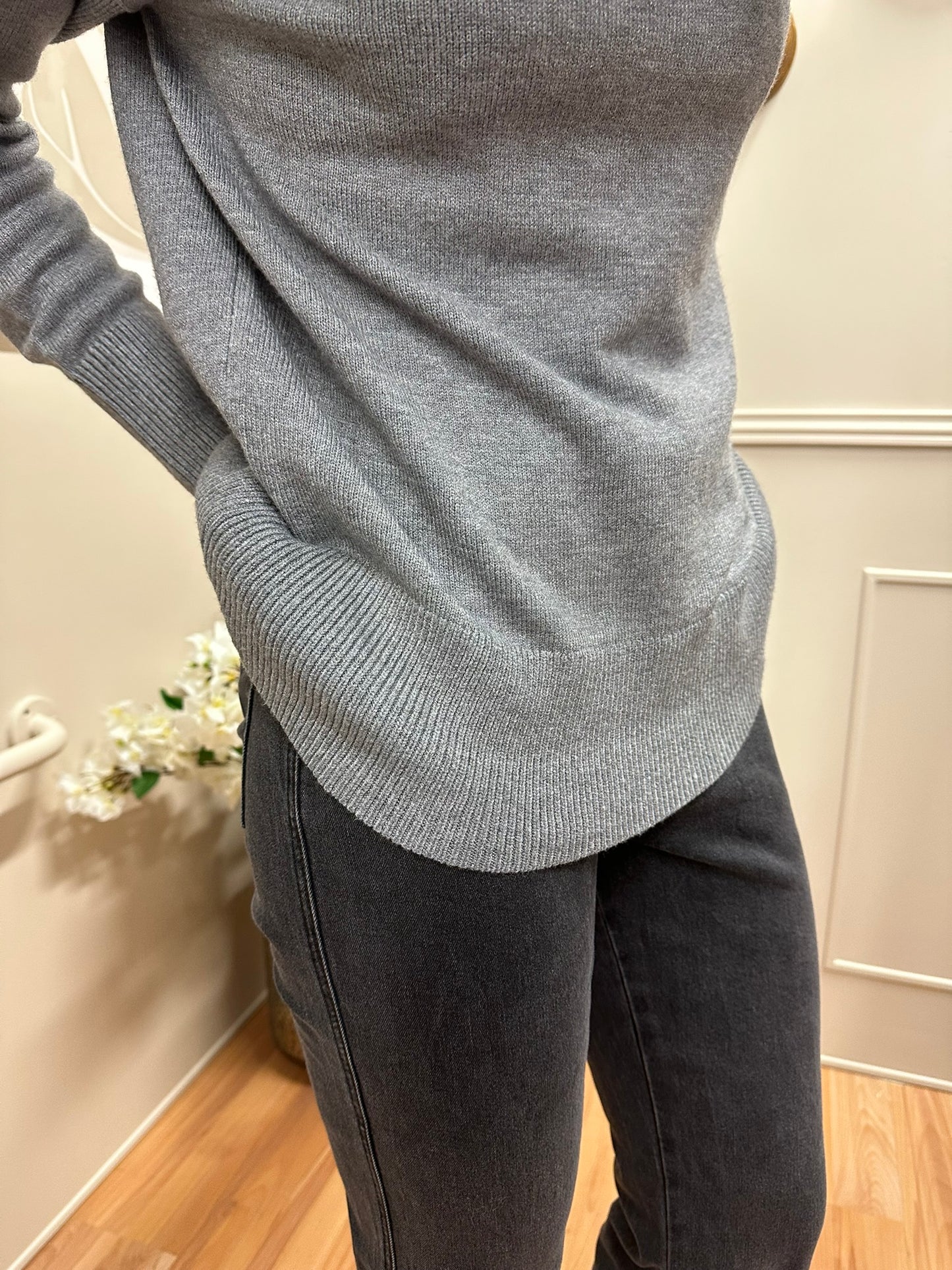 Pull Nonina gris