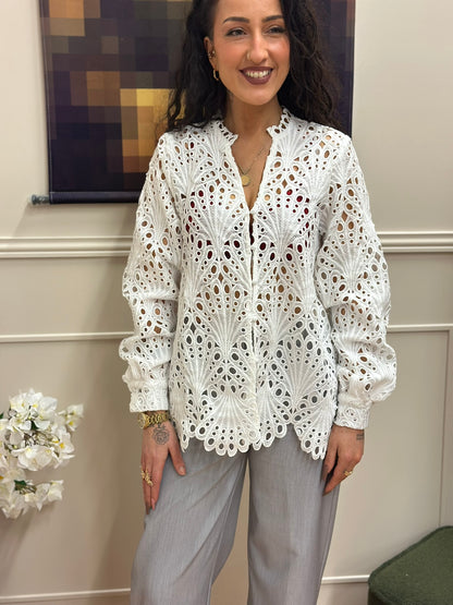 Chemise Lacy